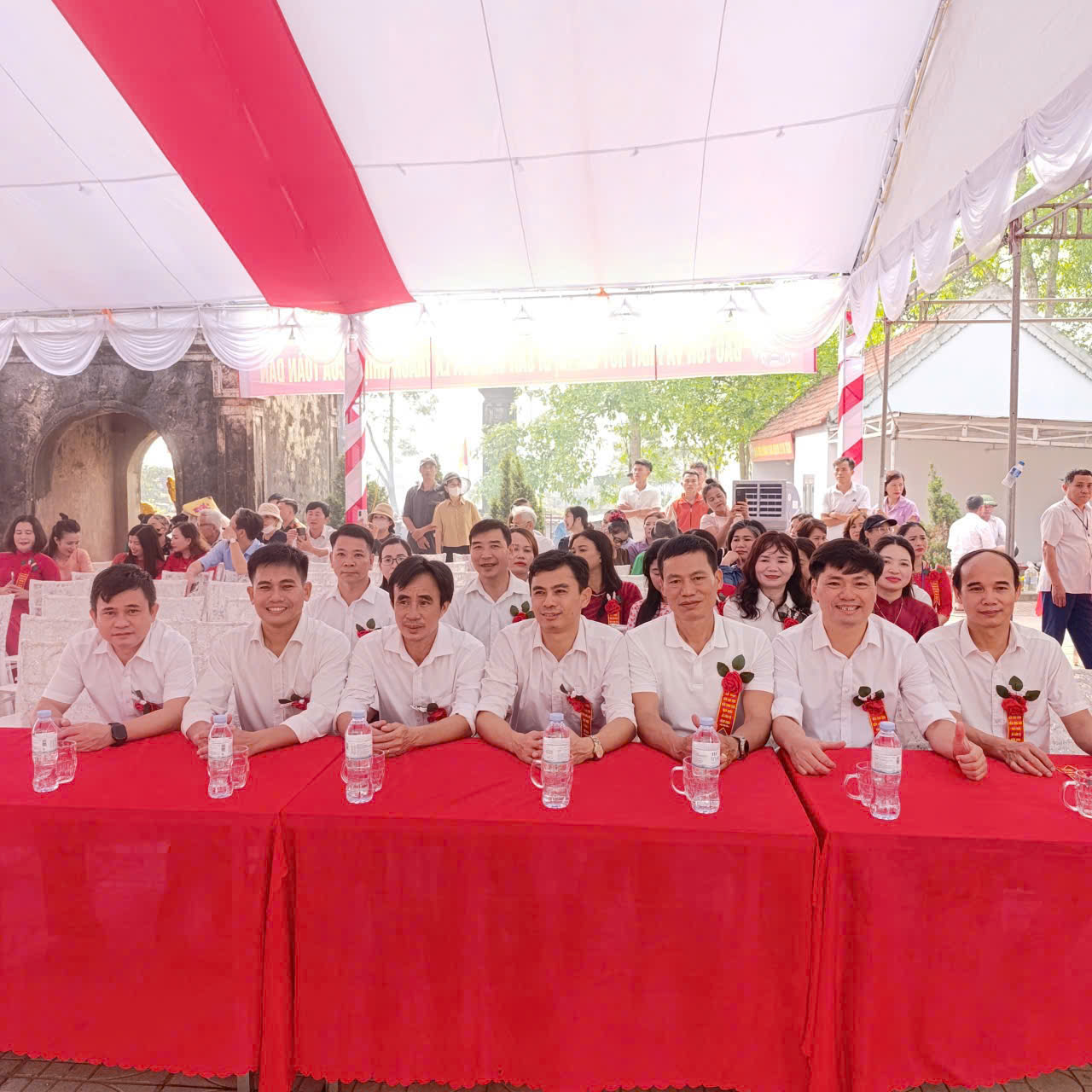 Nhìn lại hành trình tháng 4